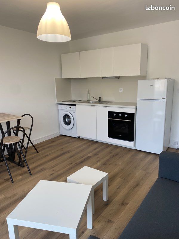 Appartement 2 pièces 32 m² · à Aix-en-Provence · 32 m² · 880 €