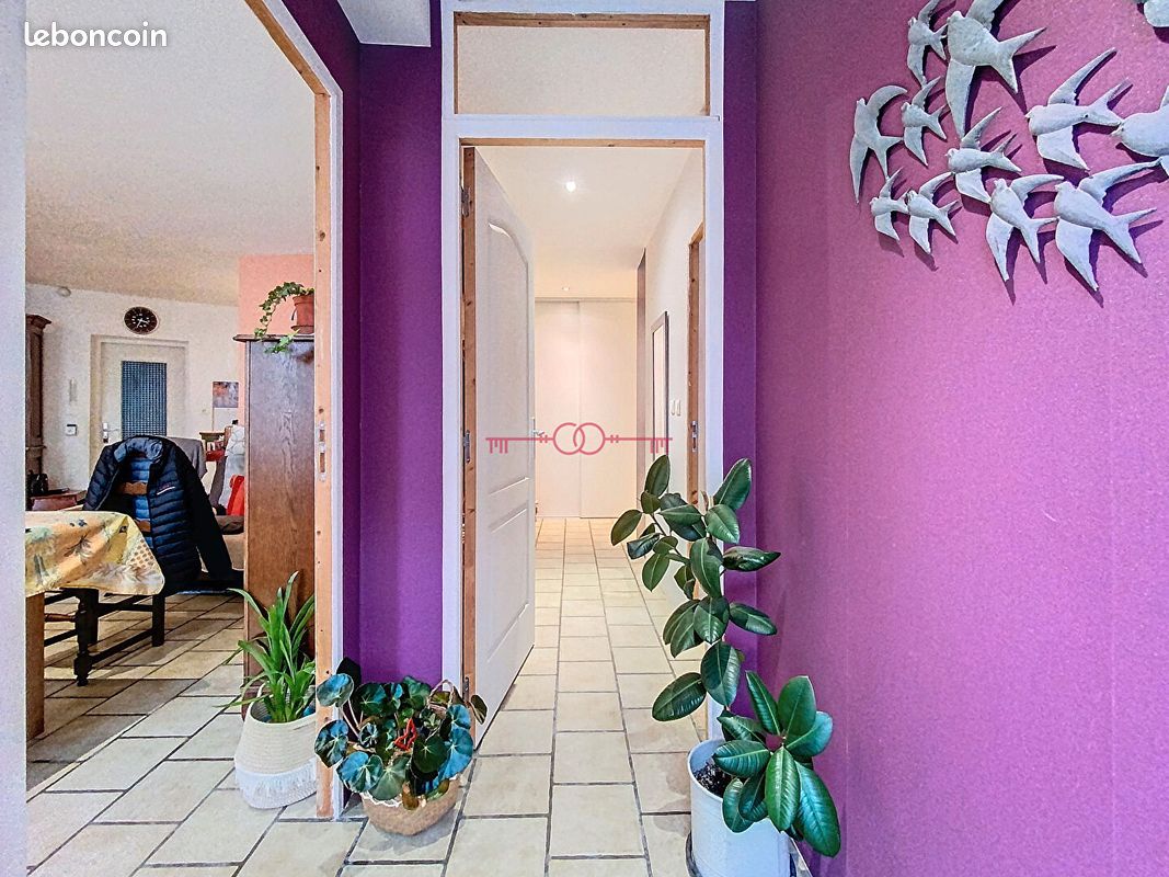 Appartement 3 pièces 81 m² · à Sainte-Menehould · 81 m² · 45 000 €