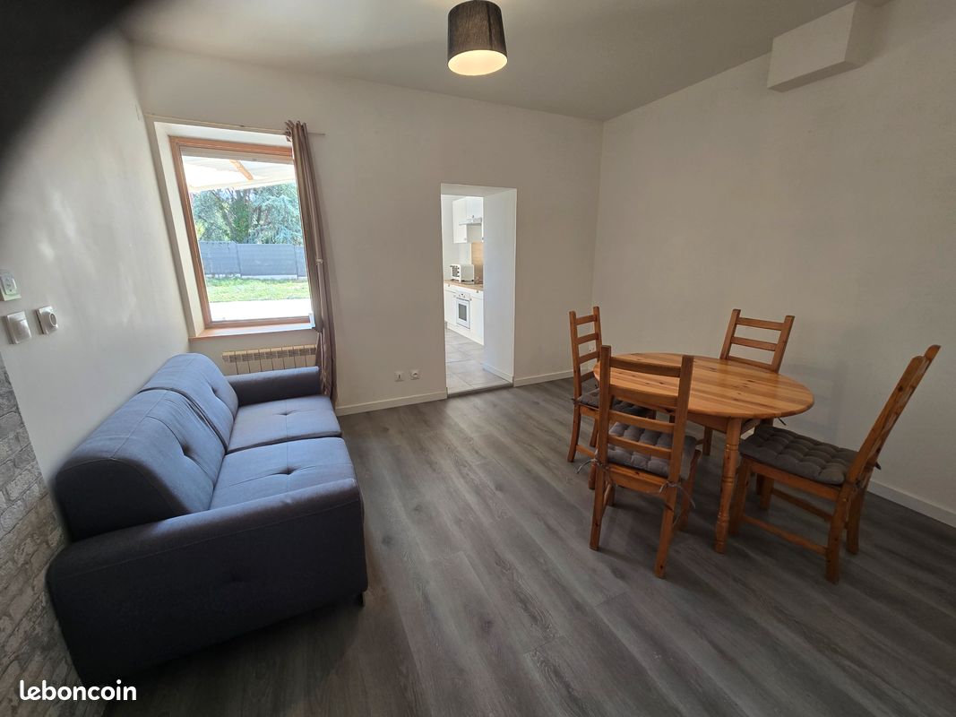 Appartement 2 pièces 40 m² · à Oullins-Pierre-Bénite · 40 m² · 740 €
