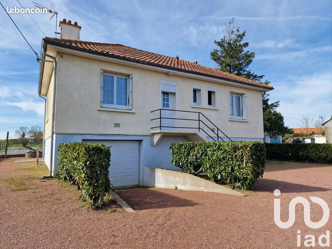 Maison 3 pièces 70 m² - Loretz-d'Argenton 79290 (image principale 0)