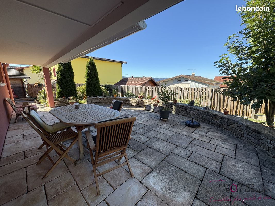 Maison 4 pièces 92 m² · à Pontarlier · 92 m² · 355 000 €