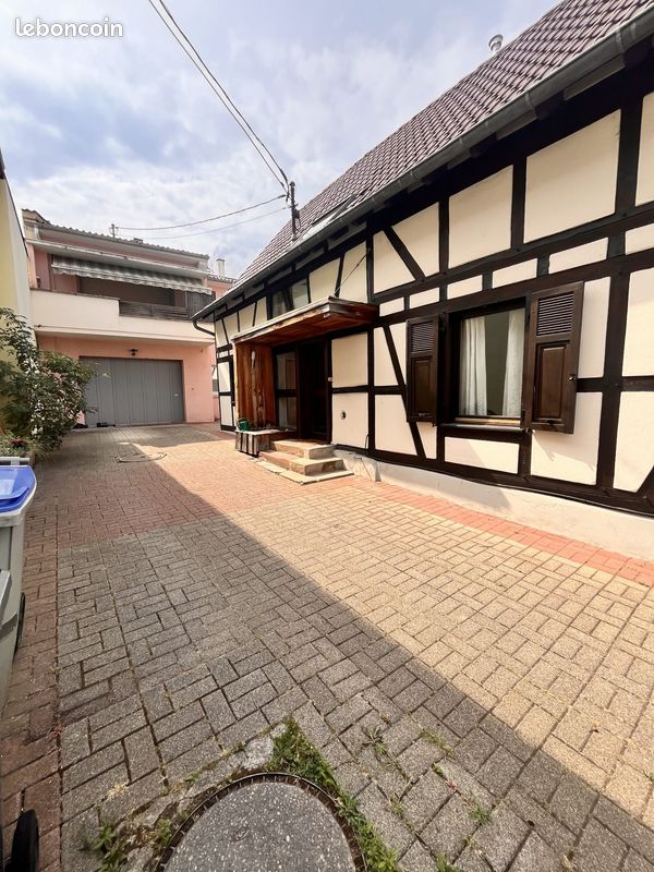 Maison 4 pièces 102 m² · à Ostwald · 102 m² · 1 074 €