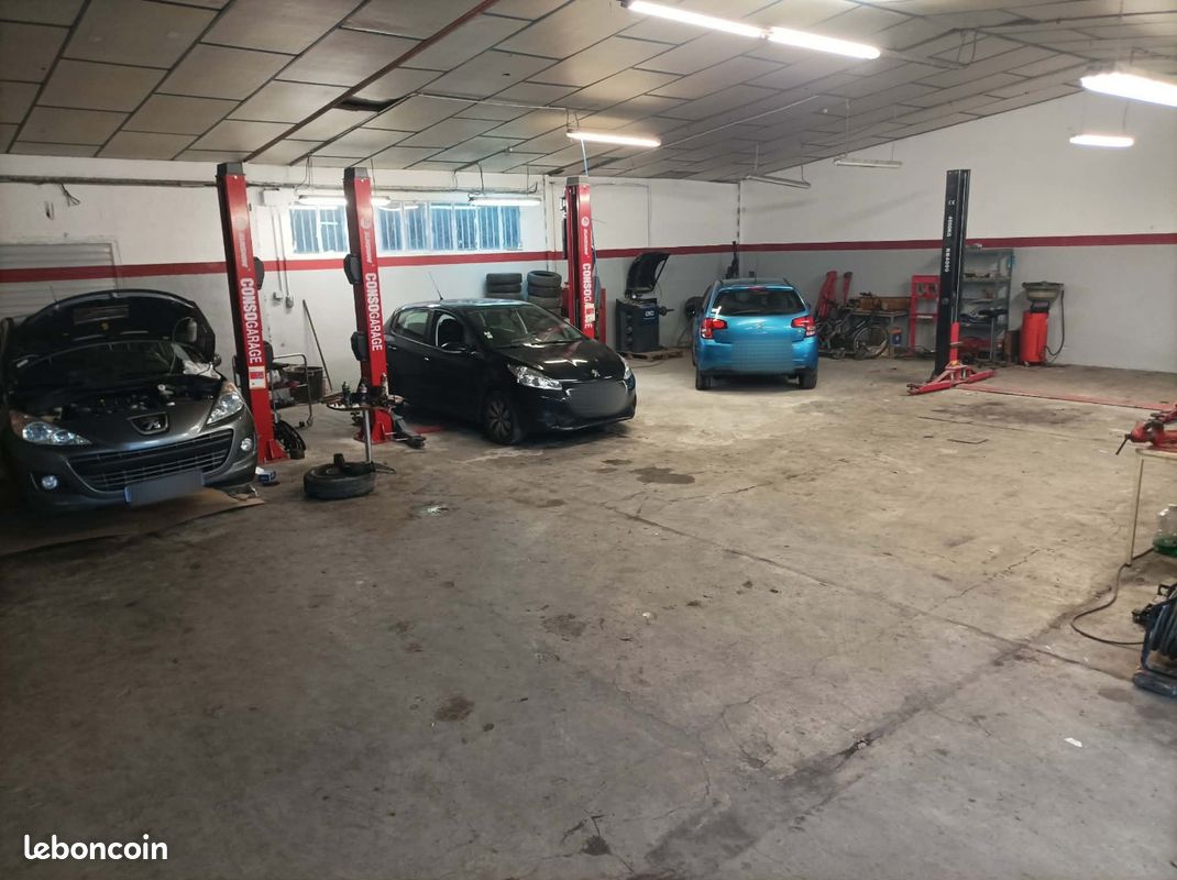 Local commercial 4 pièces 280 m² · à Launaguet · 280 m² · 49 000 €