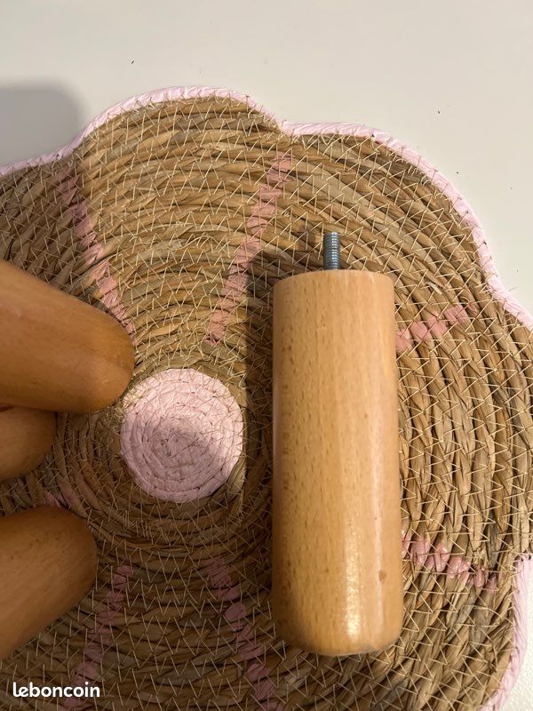 Pied pour meuble (image 2)