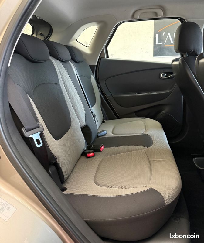 Renault CAPTUR 1.5 DCI 90CH Zen (image 5)