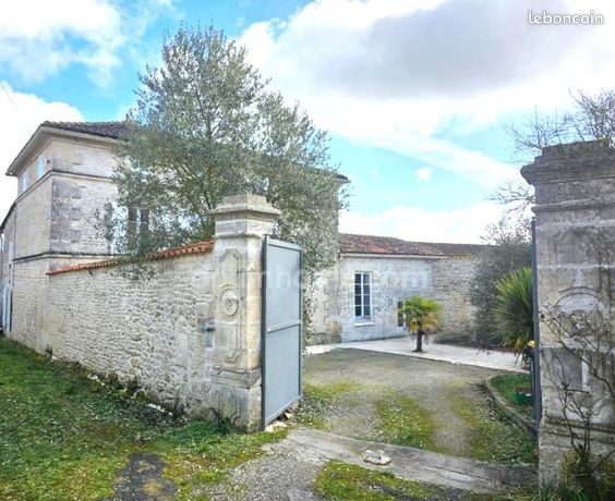 Maison 10 pièces 300 m²