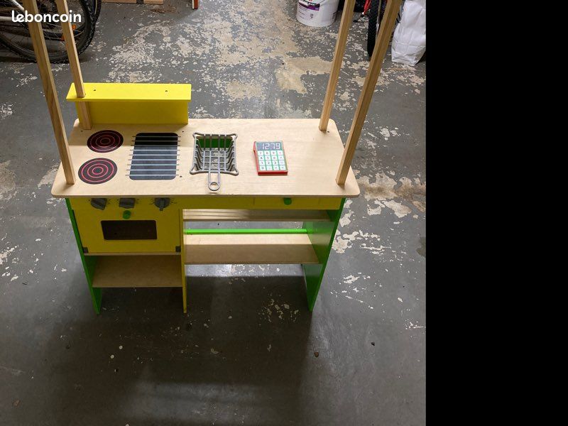 Snack bar en bois (image 2)