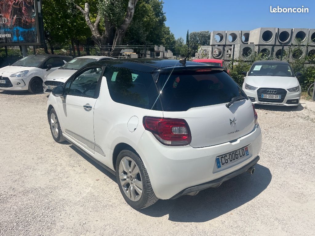 Citroën DS3 e-HDi 90 Airdream So Chic (image 6)