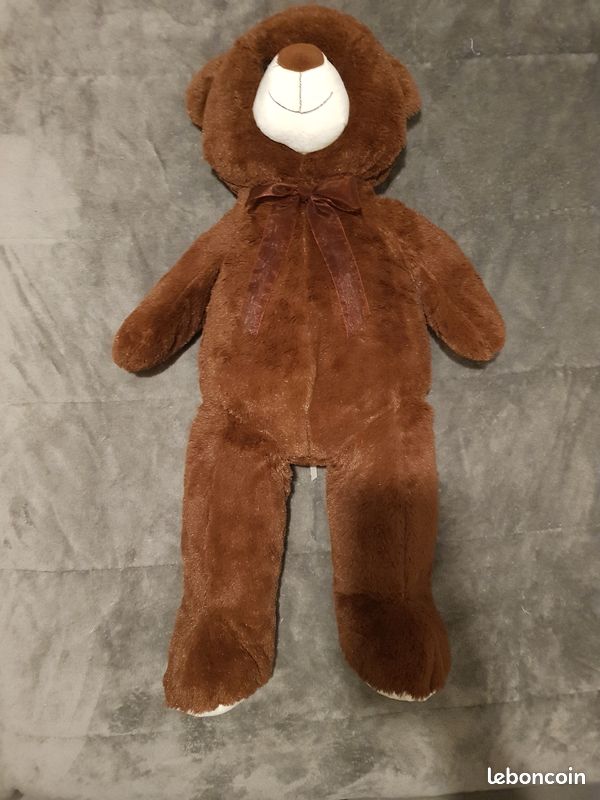 Ours en peluche géant (image 2)