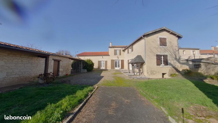 Maison 6 pièces 220 m²