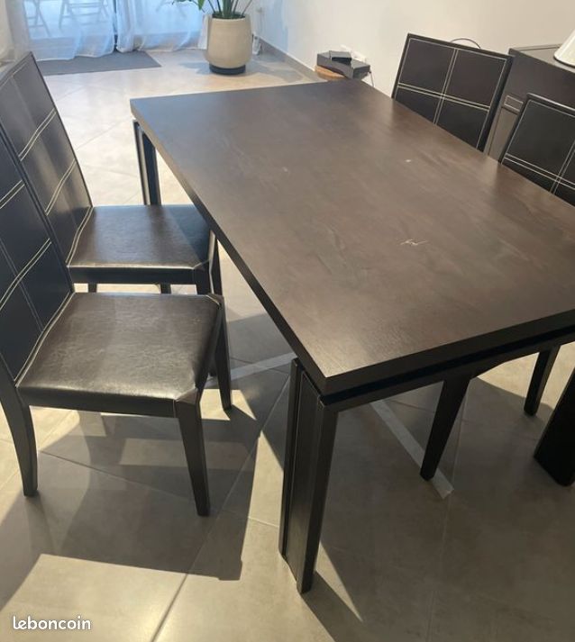 Ensemble table + 4 chaises + buffet + console (image 1)
