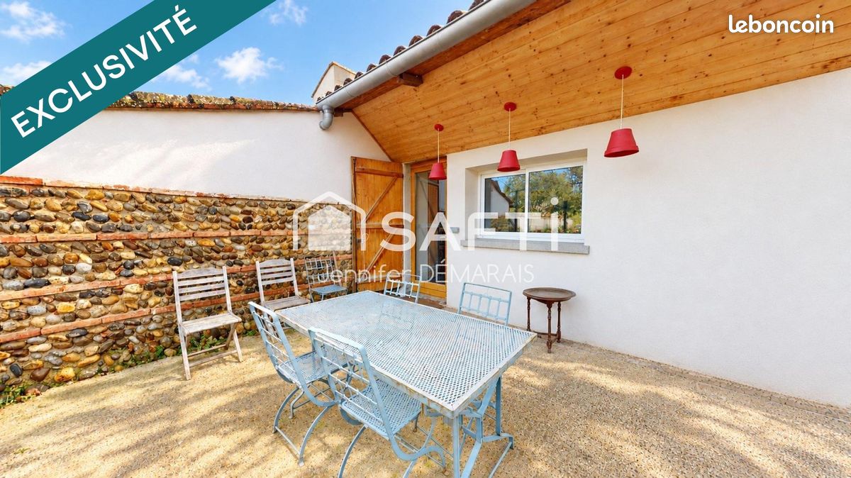 Maison 11 pièces 276 m² · à Grisolles · 276 m² · 425 000 €