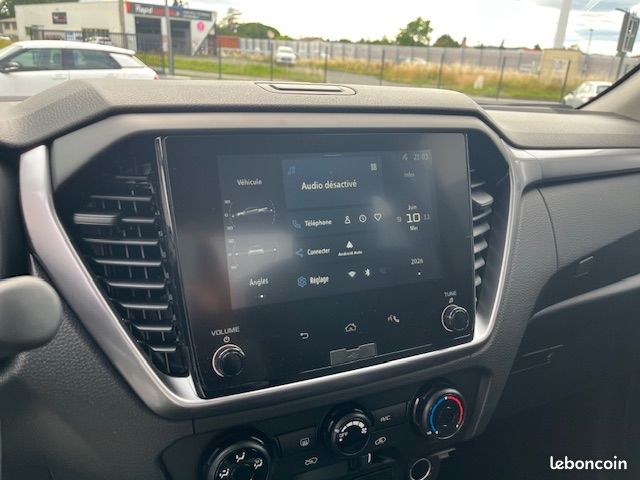 Isuzu D-MAX 2.2 DDI 164CH EVOLUTION SPACE M/T (image 18)