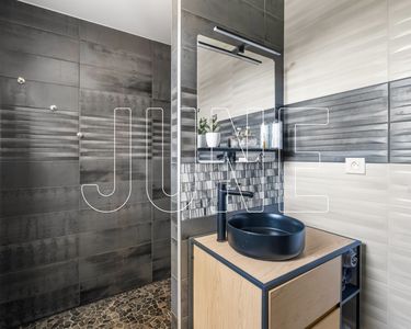Maison 698 000 € - 192 m²