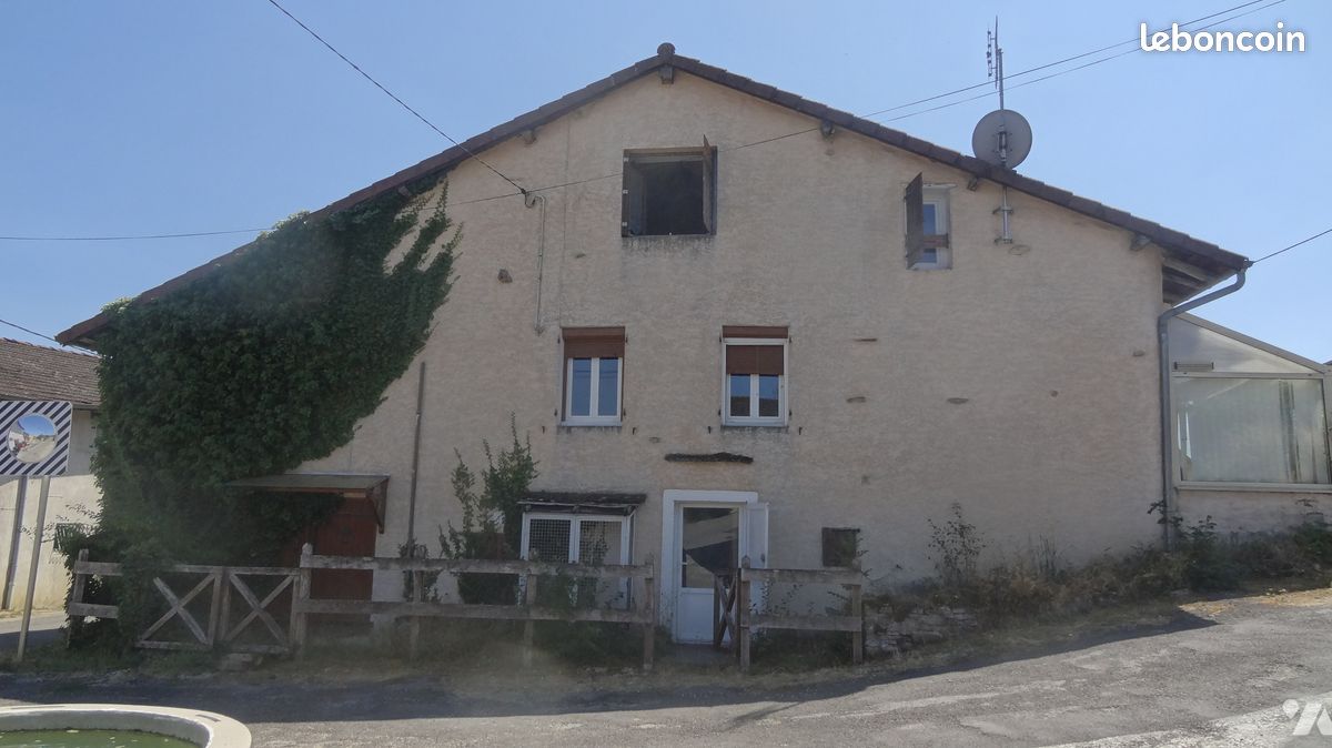 Maison 3 pièces 80 m² · à Marigna-sur-Valouse · 80 m² · 80 000 €