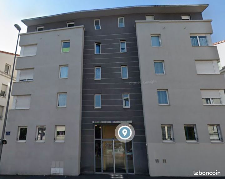 Appartement 6 pièces 104 m² · à Clermont-Ferrand · 104 m² · 165 000 €