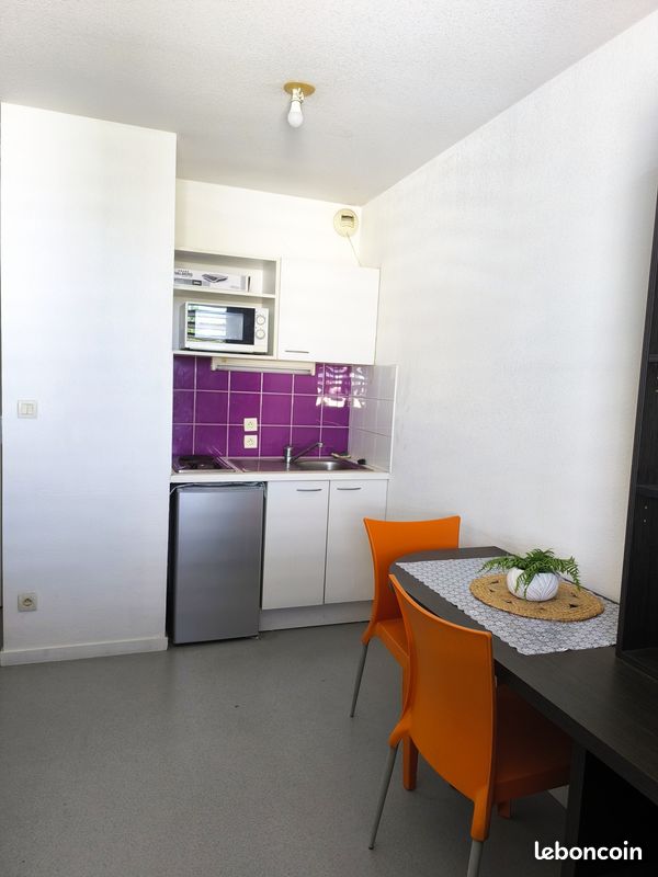 Appartement 1 pièce 18 m² · à Nîmes · 18 m² · 400 €