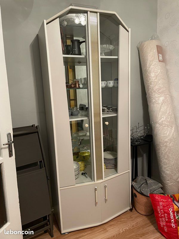 Vitrine vaisselle (image 1)
