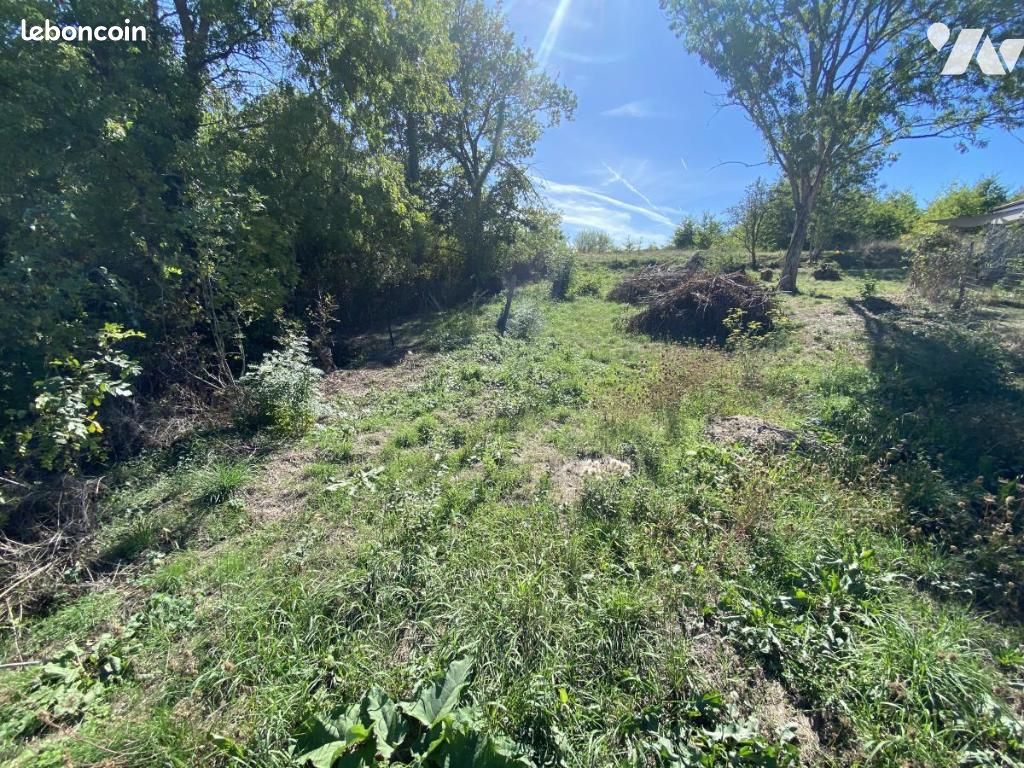 Terrain 552 m² · à Monnières · 552 m² · 99 840 €