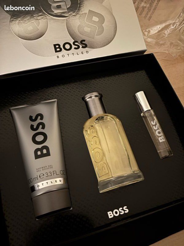 Lot De Vêtements Hugo Boss Pour Bébé – Taille 18 Mois, Occasion En Très Bon état