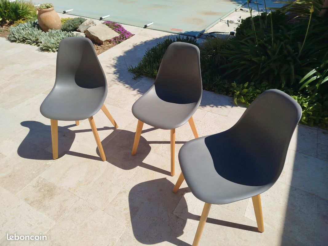 Chaises (image 1)