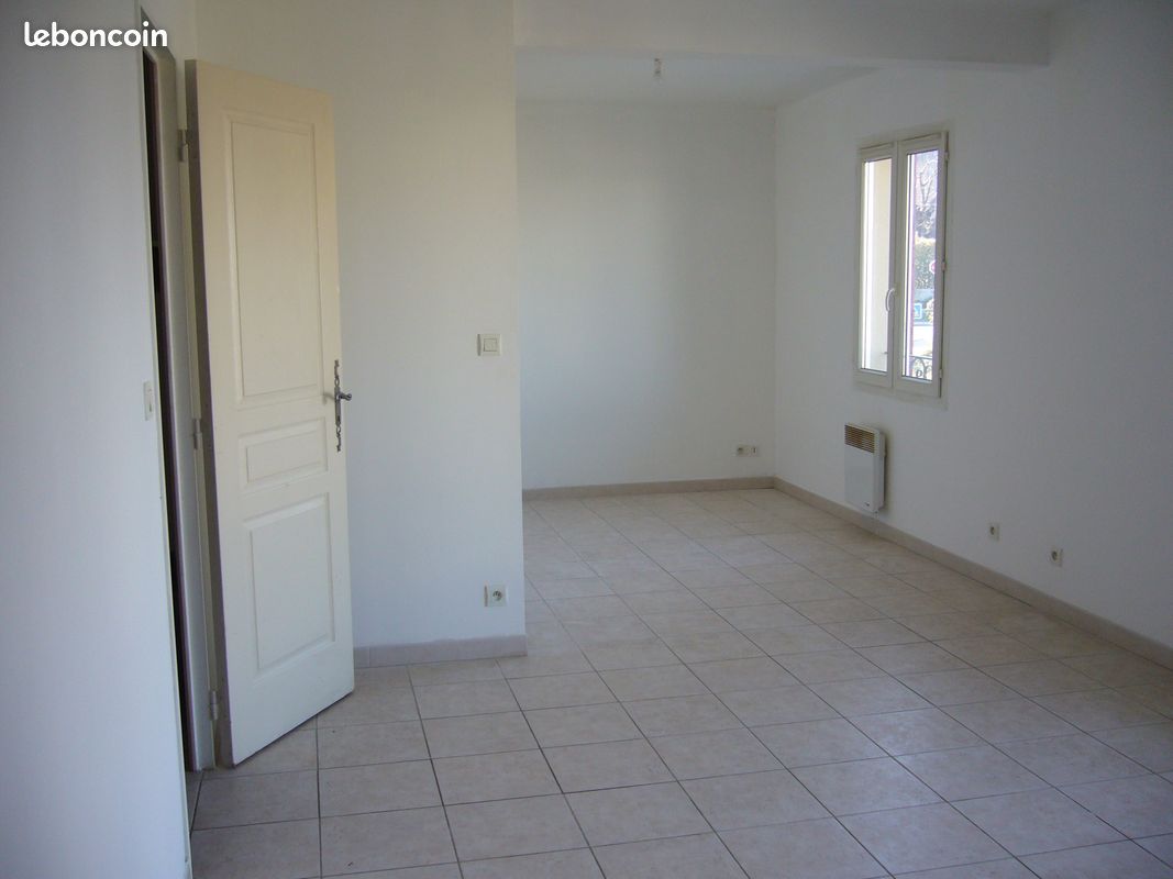 Appartement 1 pièce 35 m² · à Carpentras · 35 m² · 526 €/mois