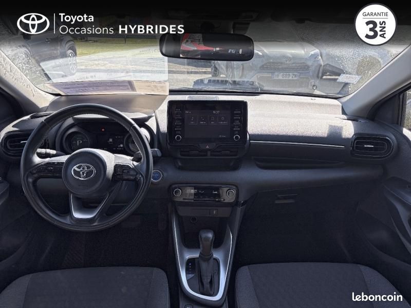 Toyota Yaris 116h Design 5p (image 8)