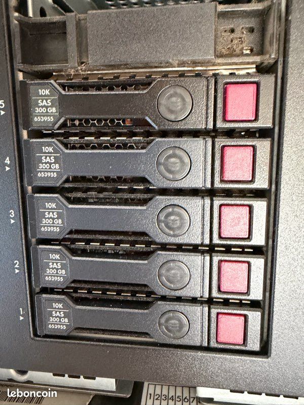 Serveur HPE ML350 Gen8 + bi proc Xeon E5-2620 + 256 Go de DDR 3 + 5x300Go de disque en 10K + rail de baie + carte réseau 2x SFP+ 10 Gbit/s (image 3)