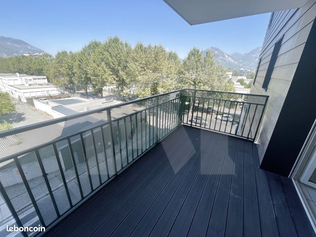Appartement 2 pièces 48 m² · à Grenoble · 48 m² · 820 €/mois
