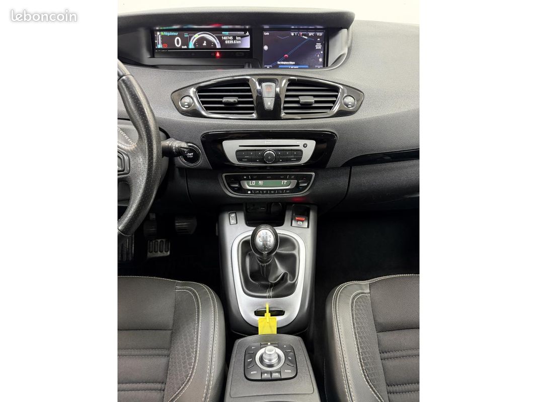 RENAULT SCENIC 1.6 Energy dCi - 130 Euro 6 III MONOSPACE Bose (image 14)