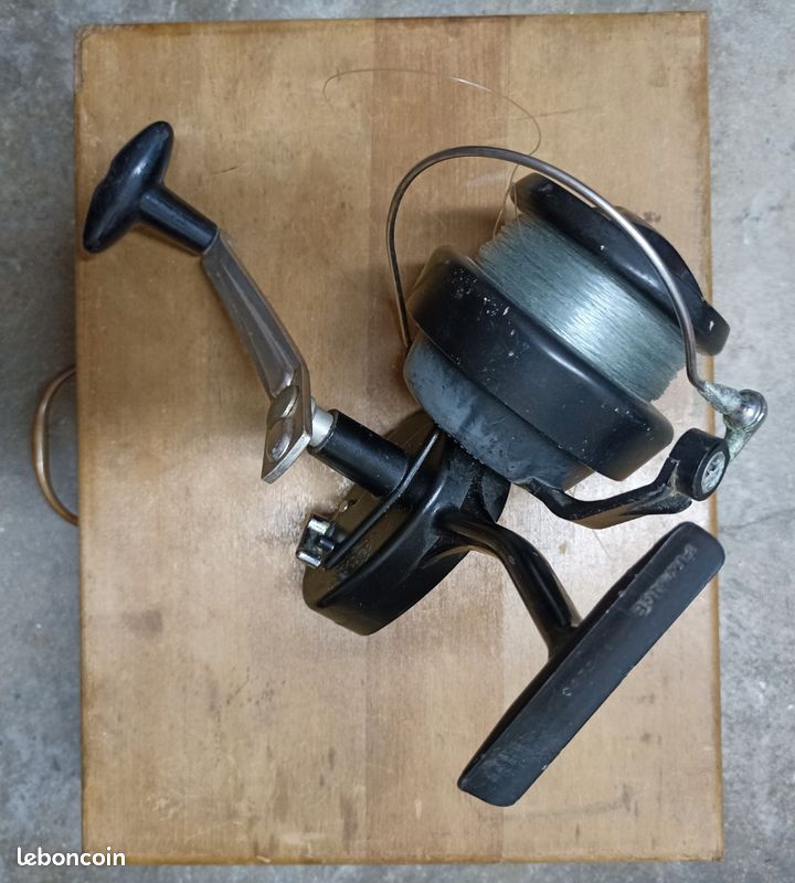 G5. Ancien moulinet de pêche au lancer en mer MITCHELL 316 GARCIA | UK