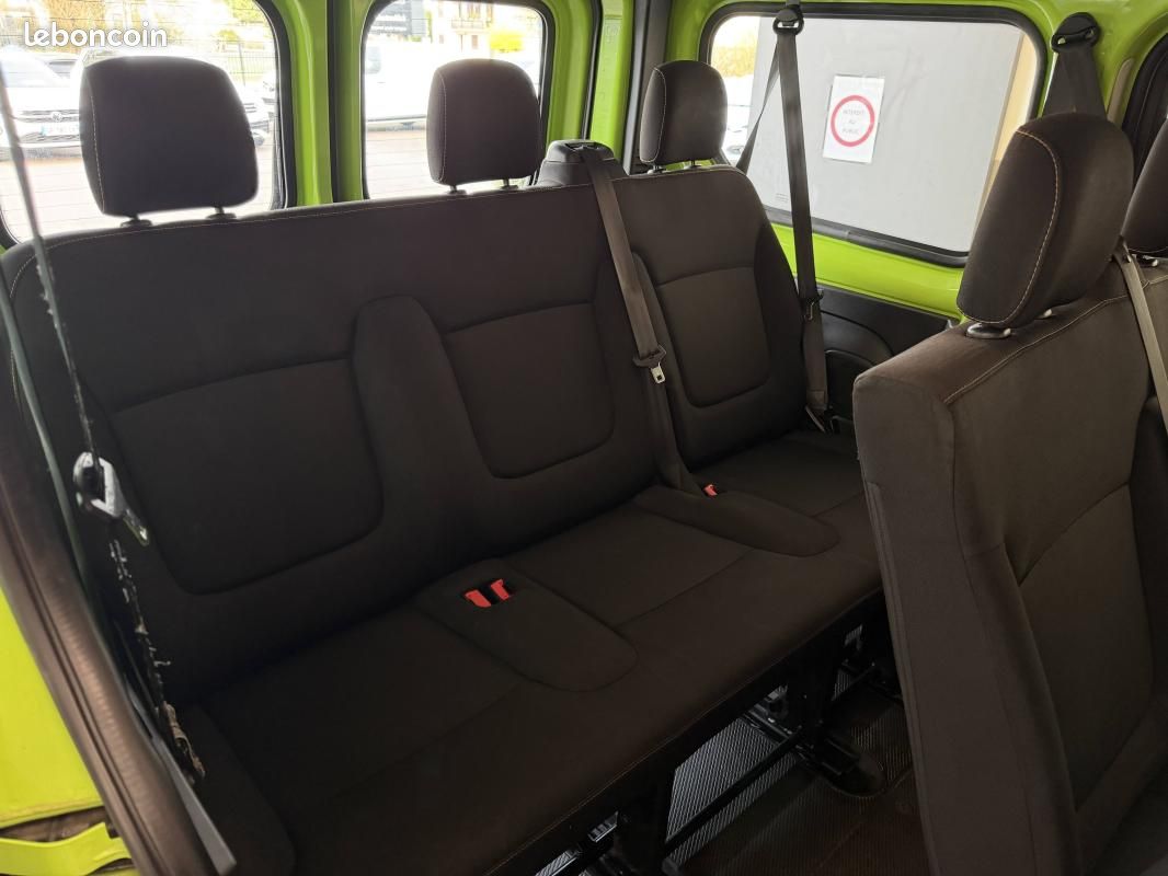 Renault Trafic 4p Combi Zen L1 Energy dCi 125 9 places / À PARTIR DE 302,05 (image 17)