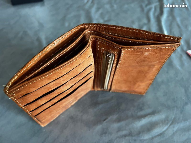 Porte-monnaie Crocodile Couleur Crème Vintage - Occasion, Fabrication Espagne - Style Rétro