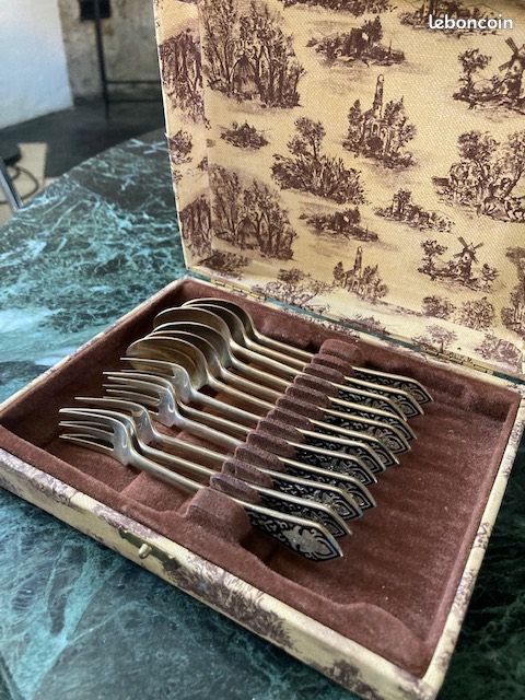 Coffret de Couverts à Gâteaux en Laiton Vintage (image 1)