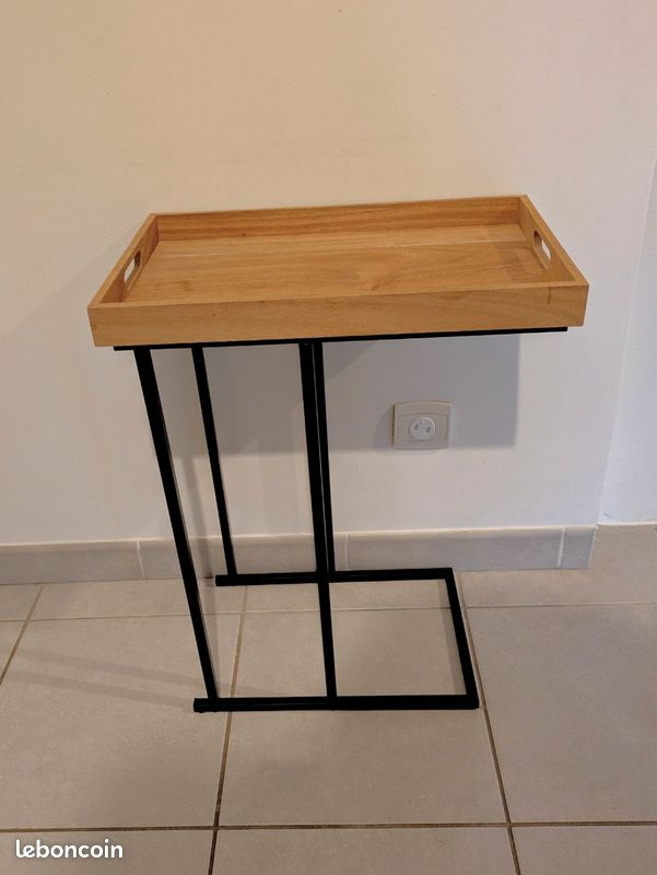 Table d'appoint bout de canapé métal noir et plateau en bois (image 1)