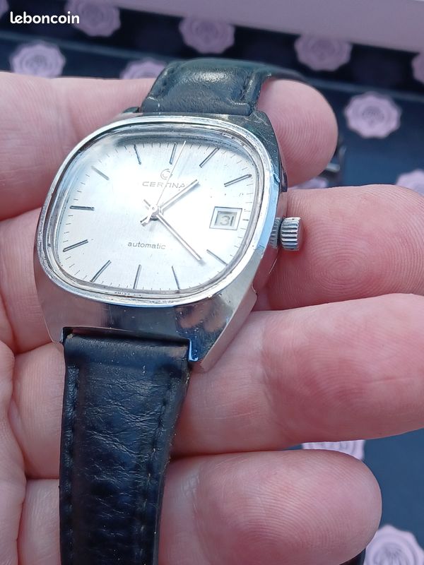 Montre Vintage Certina Date - Acier Suisse - Mouvement Quartz - Cadran Damier Argenté