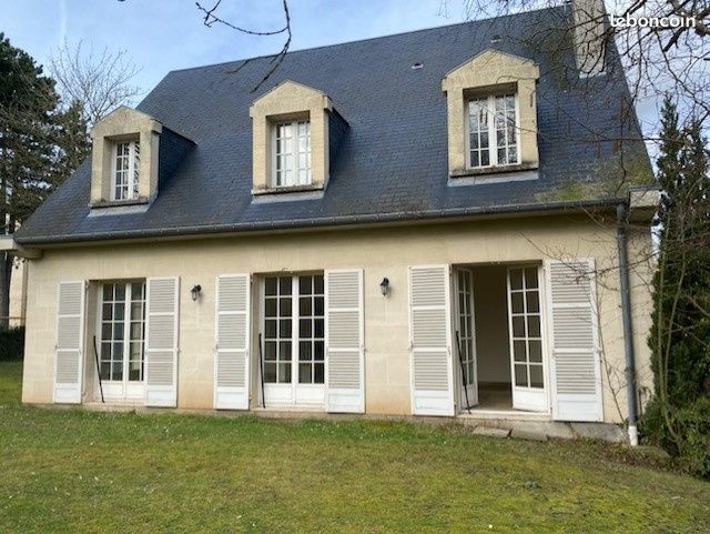 Maison 6 pièces 159 m² · à Amiens · 159 m² · 1 573 €/mois