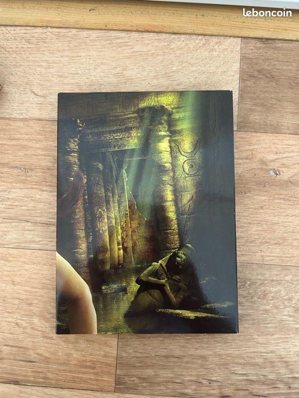 Collectors Edition TOMB RAIDER Anniversary Lara Croft Windows DVD Game