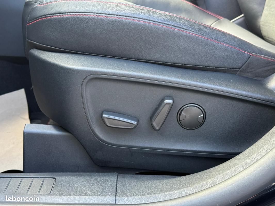 Ford Kuga 2.0 TDCi 120 S&S 4x2 Powershift ST-Line (image 12)