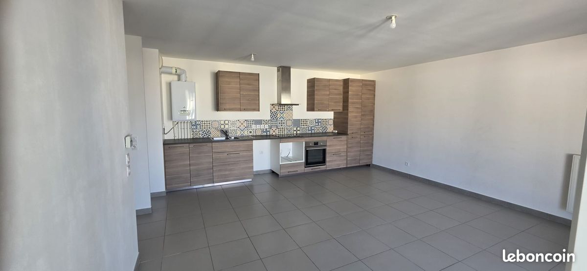 Appartement 3 pièces 67 m² · à Thonon-les-Bains · 66,7 m² · 290 000 €