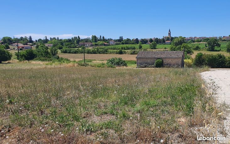 Terrain 1215 m² SAUZET