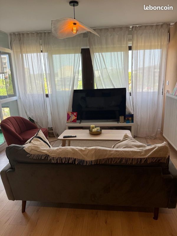 Appartement 5 pièces 82 m² · à Talence · 82 m² · 540 €