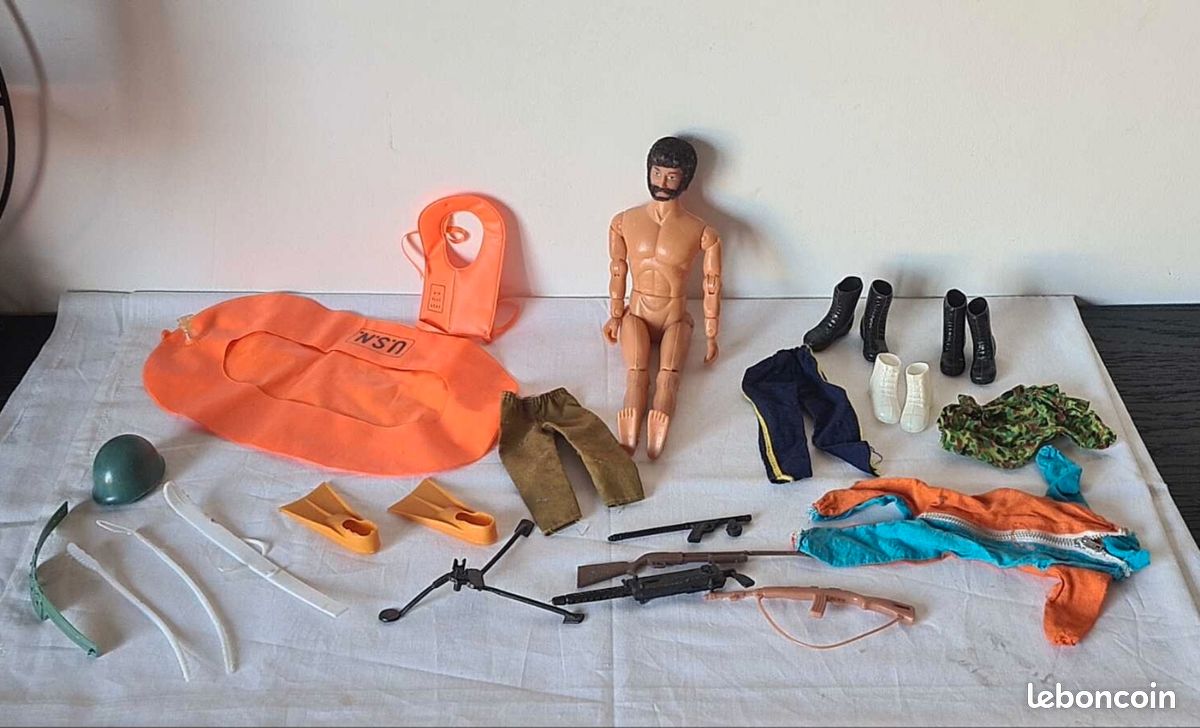 ACTION MAN : panoplie PATROUILLEUR - MIRO-MECCANO - années 70-80 - Neuf ACTION MAN : panoplie PATROUILLEUR - MIRO-MECCANO - années 70-80 - Neuf