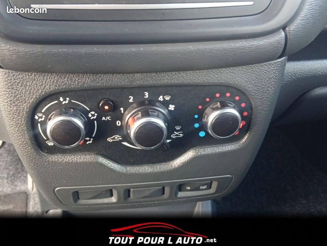 Dacia Lodgy Blue dCi 95 7 places Essentiel (image 22)