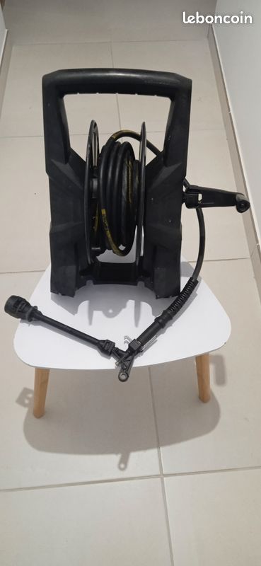 Un tuyau de KARCHER et son enrouleur (image 1)