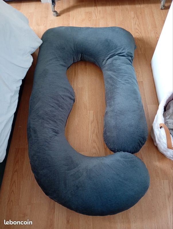Coussin de grossesse gris (image 2)