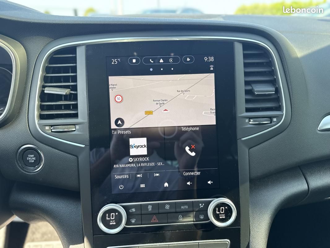 Renault Mégane 4 PHASE 2 1.6 E-TECH PLUG-IN HYBRID 160 TECHNO (image 20)