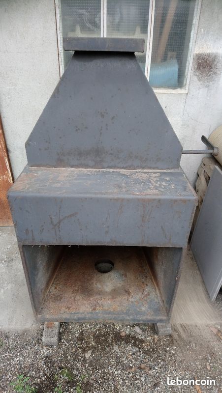Récupérateur de chaleur au bois, en fonte pour chauffage central avec circulation d'eau pour chauffe (image 1)