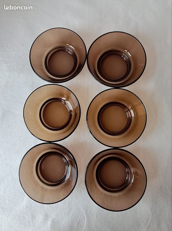 Plat Creux En Verre Fumé Noir Vereco – Vintage – Fabrication Française