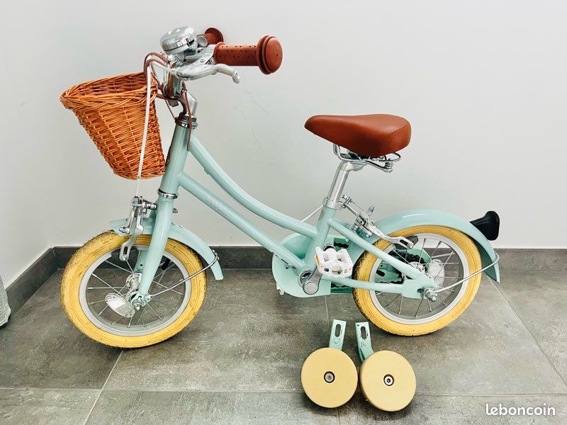 Vélo enfant avec petites roues Vélos